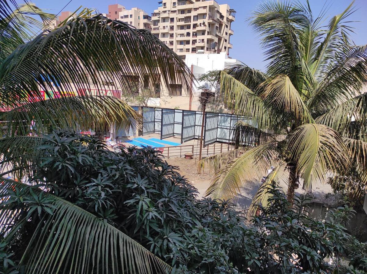 Apartment 2bhk Service 204 Sus *