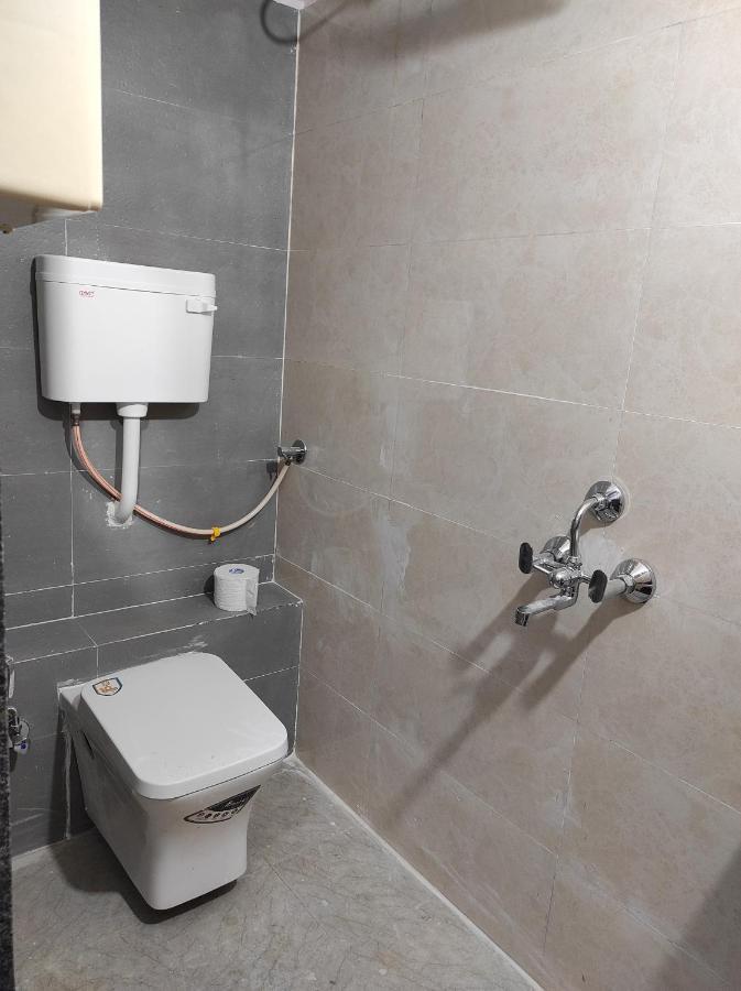 2bhk Service 204 Sus Apartment *