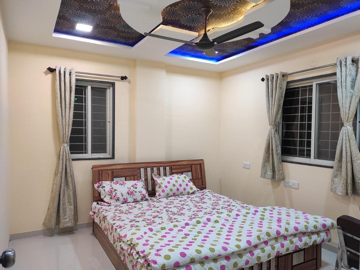 2bhk Service 204 Sus Apartment *