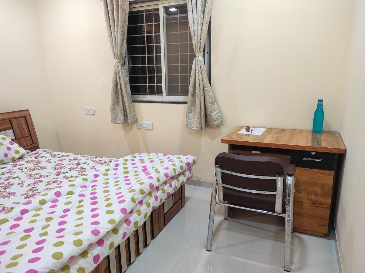 Apartment 2bhk Service 204 Sus *